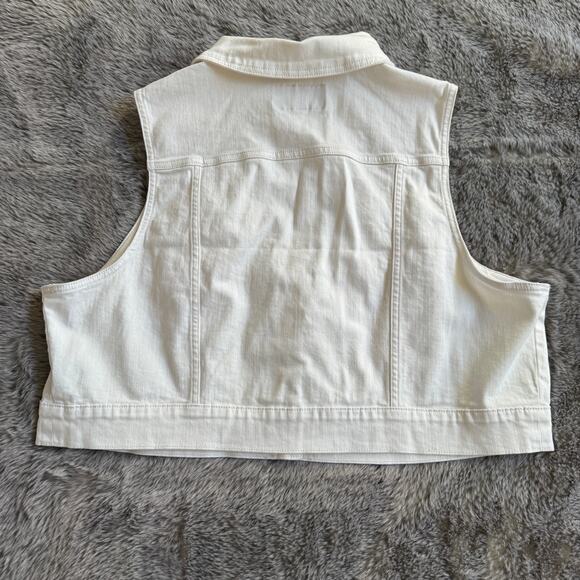 Torrid White Crop Denim Vest NEW Size 3 3X NWT Closet Staple Capsule Wardrobe - Picture 8 of 16